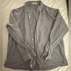 Men's Gray Button-Up Shirt